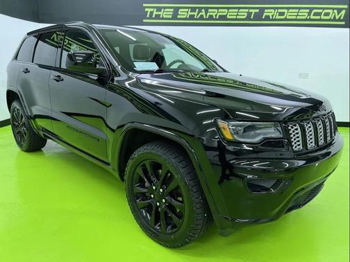 Black 2021 Jeep Grand Cherokee Laredo