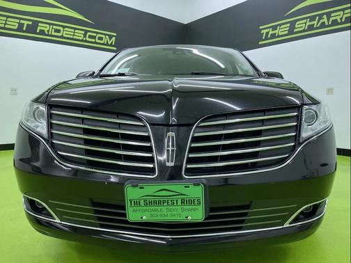 2019 Lincoln MKT Reserve