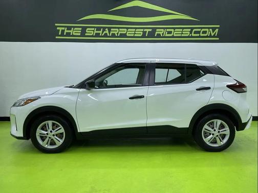 2023 Nissan Kicks S