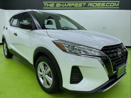 2023 Nissan Kicks S