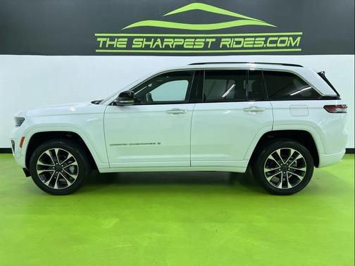 White 2023 Jeep Grand Cherokee Overland