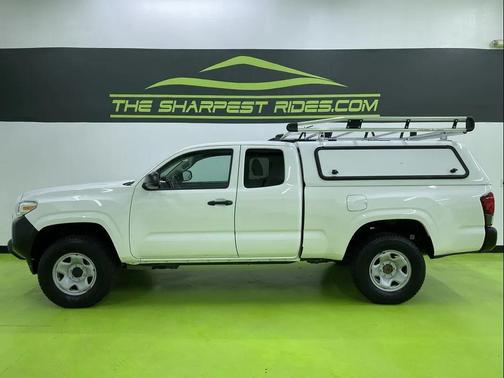 2022 Toyota Tacoma SR