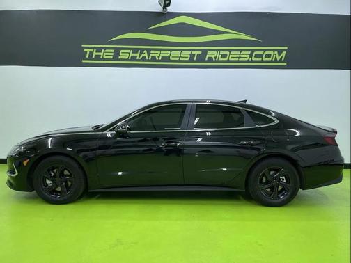 2023 Hyundai SONATA SE