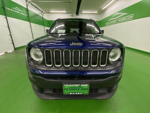 Photo 2 of 19 of 2018 Jeep Renegade Latitude