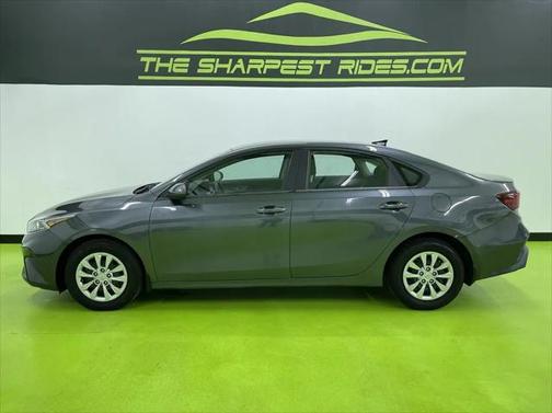 2022 Kia Forte FE