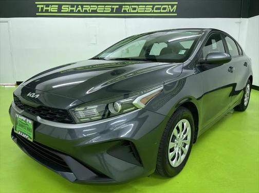 2022 Kia Forte FE