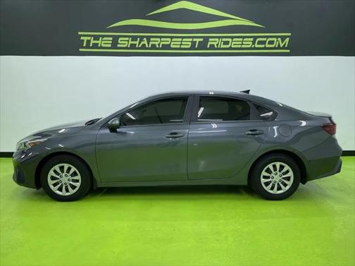 2022 Kia Forte FE