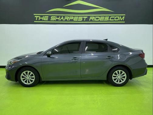 2022 Kia Forte FE