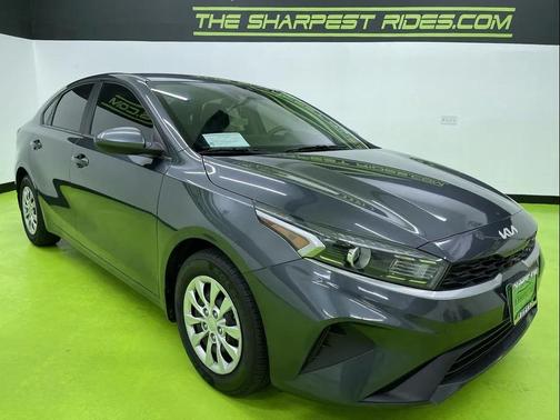 2022 Kia Forte FE
