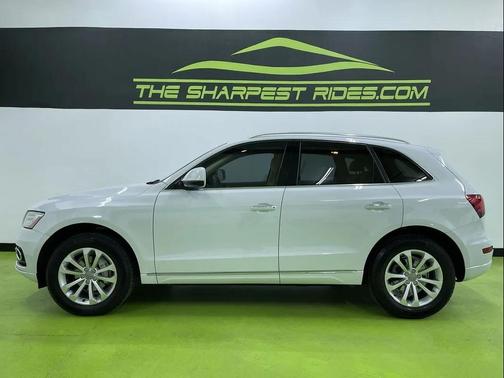 White 2016 Audi Q5 2.0T Premium Plus