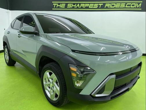 2024 Hyundai KONA SE