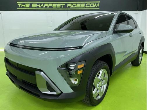 2024 Hyundai KONA SE