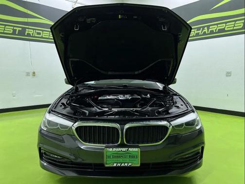 Gray 2017 BMW 530