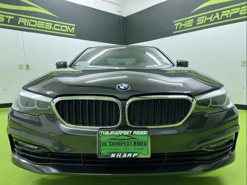 Gray 2017 BMW 530