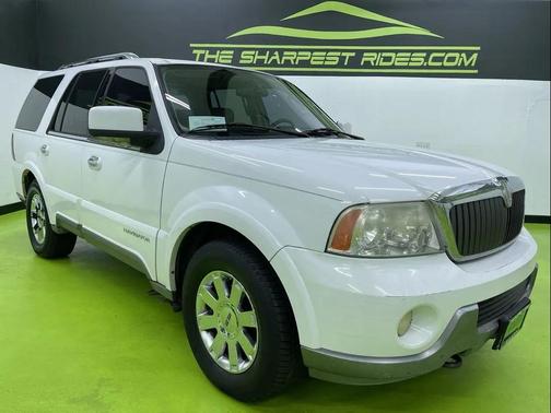 2003 Lincoln Navigator Base