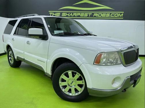 2003 Lincoln Navigator Base