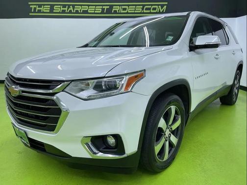 White 2018 Chevrolet Traverse LT Leather