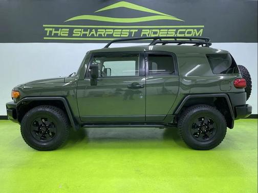 2011 Toyota FJ Cruiser Base