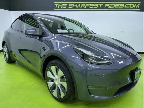 2023 Tesla Model Y Long Range Dual Motor All-Wheel Drive