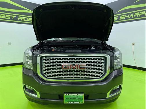 Gray 2017 GMC Yukon Denali