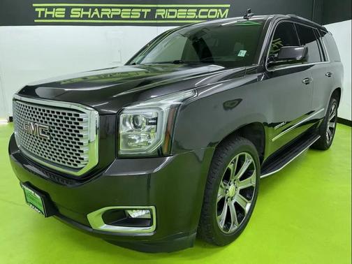 Gray 2017 GMC Yukon Denali