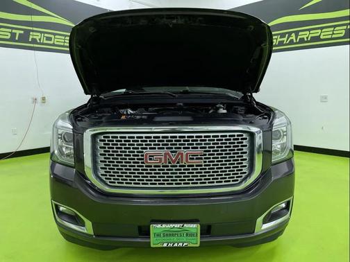 Gray 2017 GMC Yukon Denali