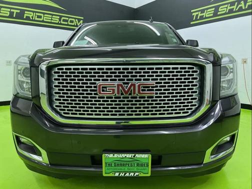 Gray 2017 GMC Yukon Denali