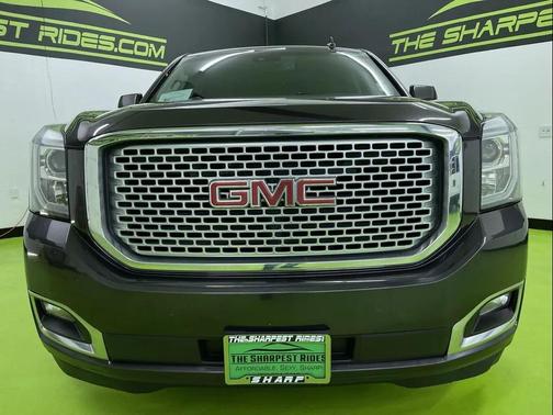 Gray 2017 GMC Yukon Denali
