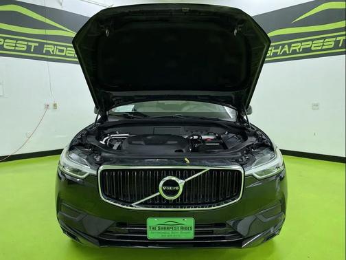 2019 Volvo XC60 T5 Momentum