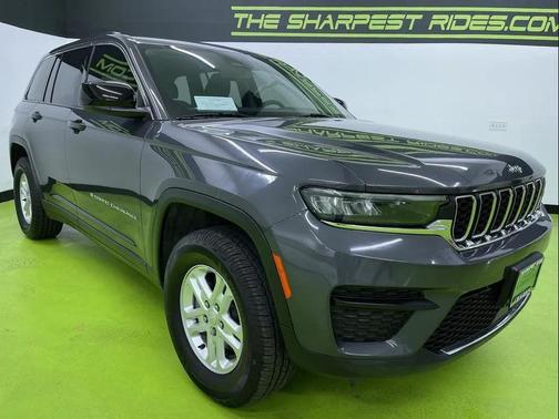 2023 Jeep Grand Cherokee Laredo