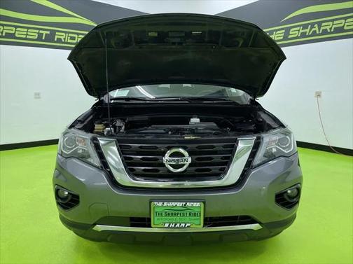 2018 Nissan Pathfinder SV