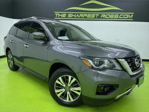 2018 Nissan Pathfinder SV