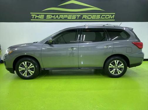 2018 Nissan Pathfinder SV