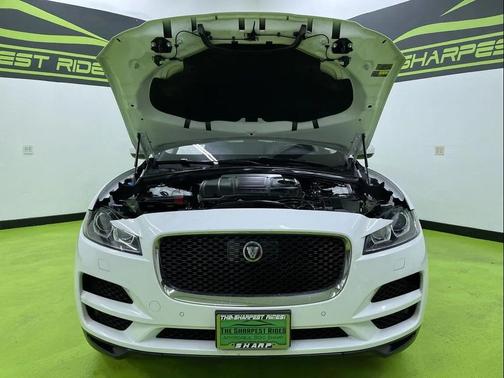 2019 Jaguar F-PACE 25t Premium