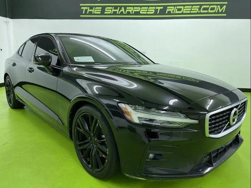 2019 Volvo S60 T5 R-Design