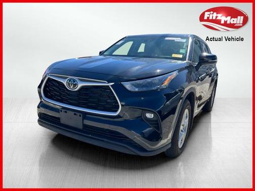 2022 Toyota Highlander LE