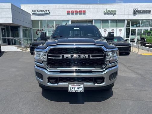 2024 RAM 2500 Tradesman Crew Cab 4x4 6'4' Box