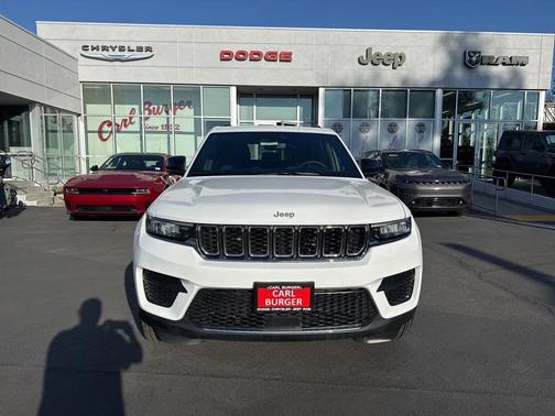 2024 Jeep Grand Cherokee Laredo