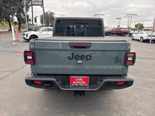 2024 Jeep Gladiator Sport