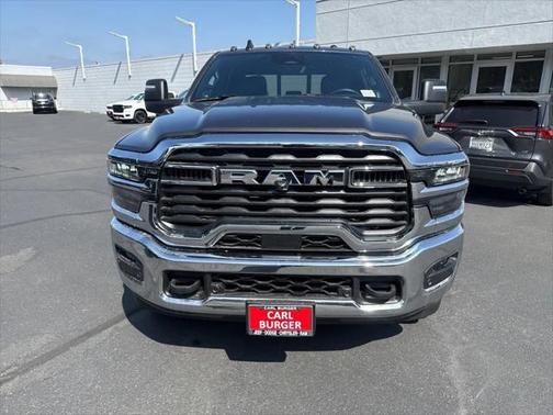 2025 RAM 2500 Tradesman Crew Cab 4x4 8' Box