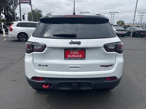 Bright White 2025 Jeep Compass Trailhawk