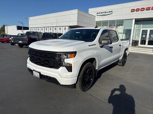 2023 Chevrolet Silverado 1500 Custom