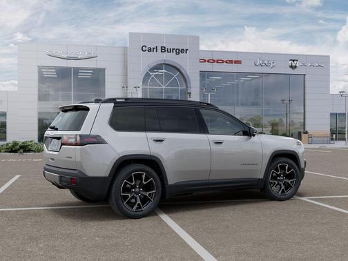 Silver Zynith Clearcoat 2026 Jeep Cherokee Overland