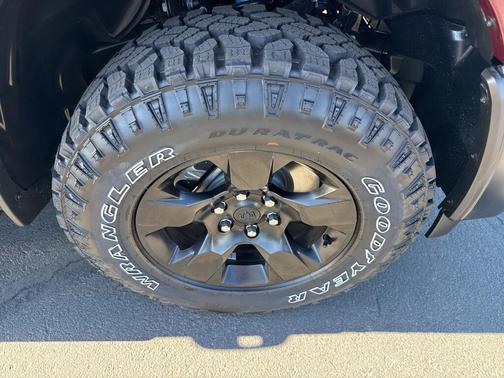 2026 RAM 1500 Warlock Crew Cab 4x4 5'7' Box