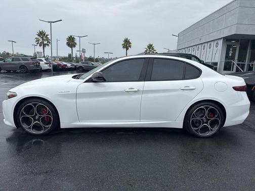 2023 Alfa Romeo Giulia Ti