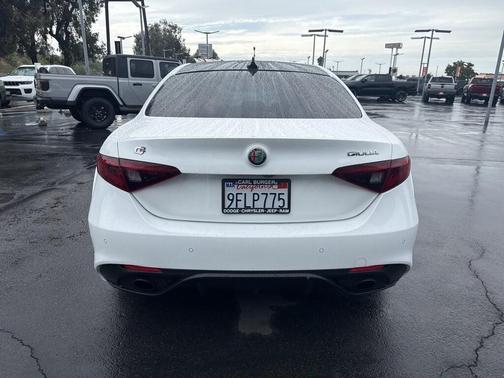 2023 Alfa Romeo Giulia Ti