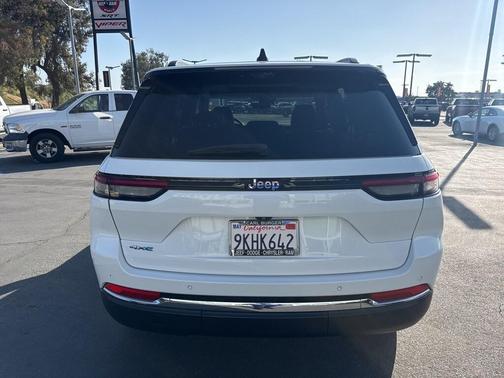 2022 Jeep Grand Cherokee 4xe Base
