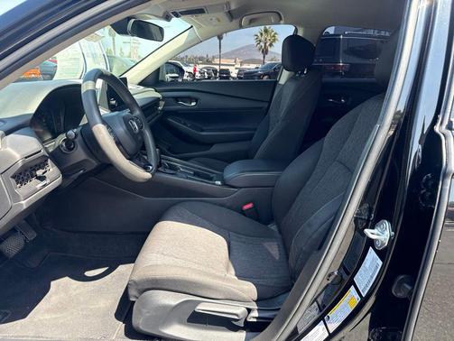 Crystal Black Pearl 2024 Honda Accord LX 1.5T