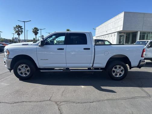 Bright White 2024 RAM 2500 Big Horn Crew Cab 4x4 6'4' Box