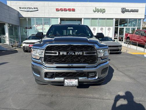 Granite Crystal Metallic Clearcoat 2022 RAM 2500 Tradesman Crew Cab 4x4 8' Box